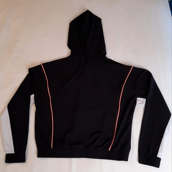 Contrast Windbreaker💜🧡 - Picture 2 of 3